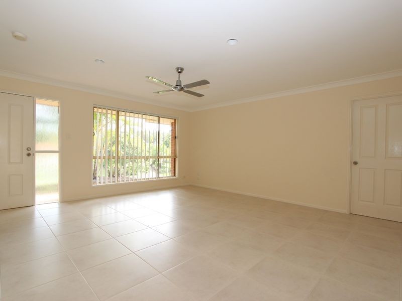 5 Barrs Avenue, Oxenford QLD 4210