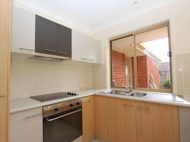 5 Barrs Avenue, Oxenford QLD 4210