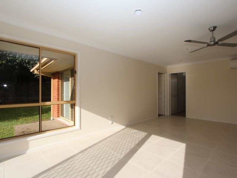 5 Barrs Avenue, Oxenford QLD 4210