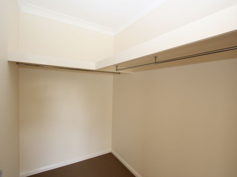 5 Barrs Avenue, Oxenford QLD 4210