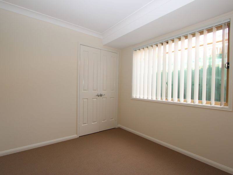 5 Barrs Avenue, Oxenford QLD 4210