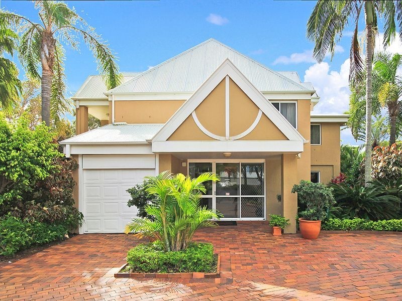 1/3 Marina Crescent, Hollywell QLD 4216