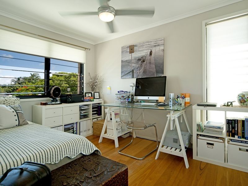 40 Abalone Avenue, Paradise Point QLD 4216