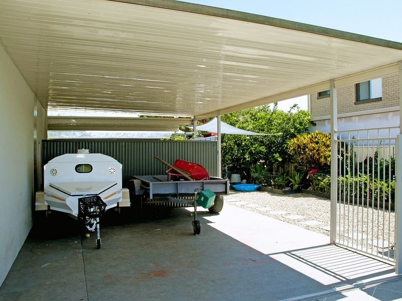 40 Abalone Avenue, Paradise Point QLD 4216