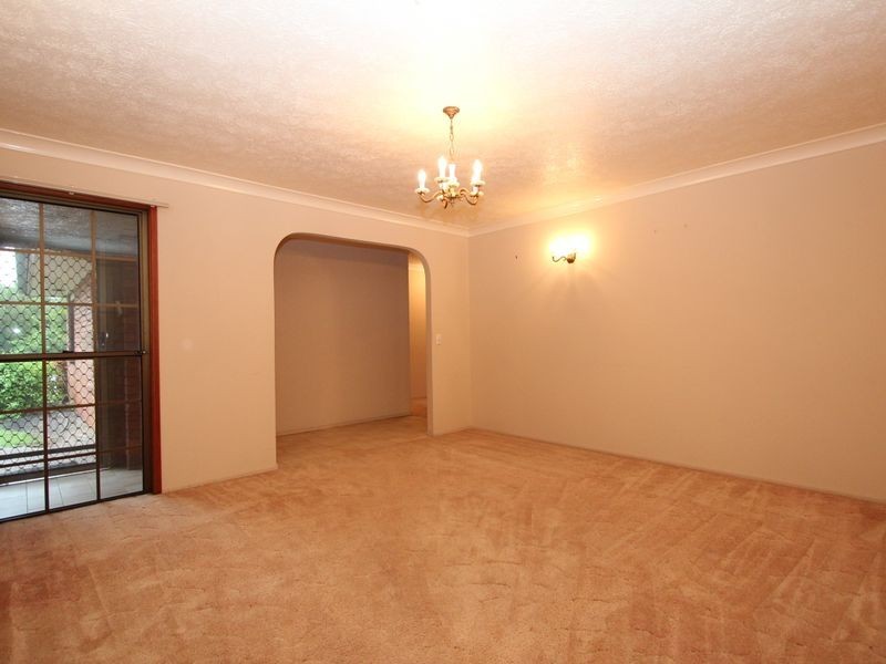 4 Lakefield Crescent, Paradise Point QLD 4216