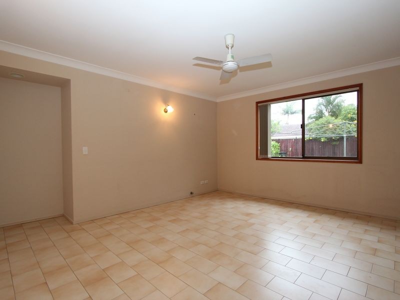 4 Lakefield Crescent, Paradise Point QLD 4216