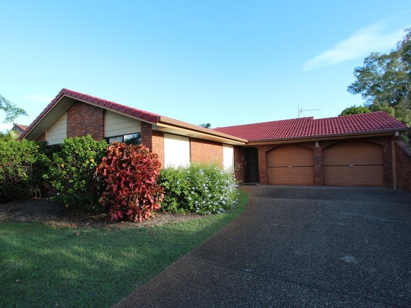 4 Lakefield Crescent, Paradise Point QLD 4216