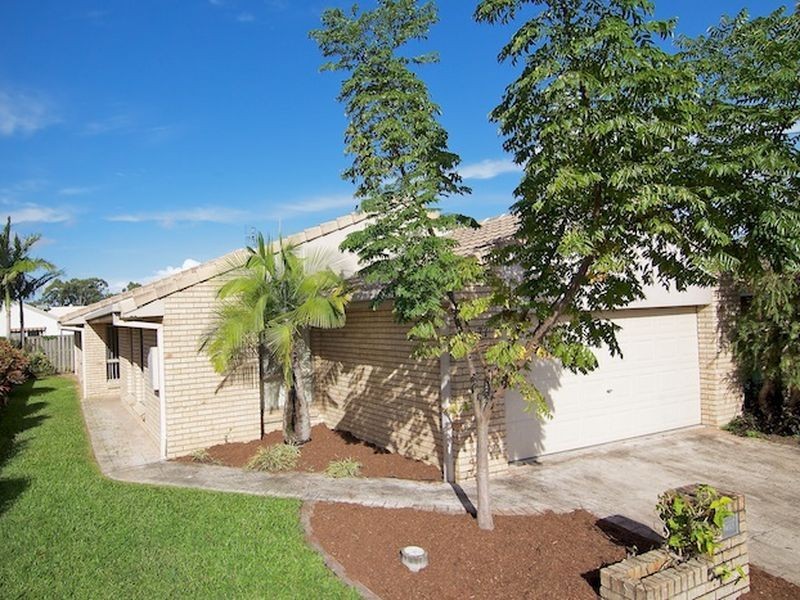 77 Numbat Court East, Coombabah QLD 4216