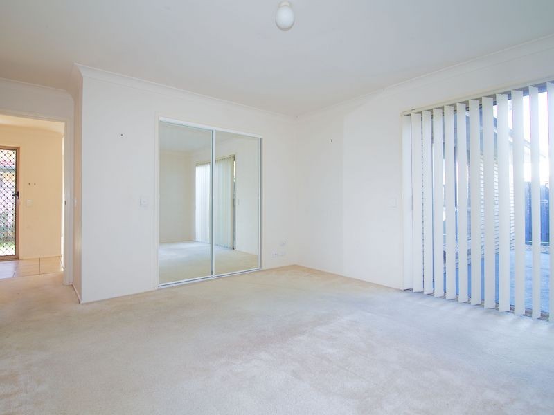 77 Numbat Court East, Coombabah QLD 4216