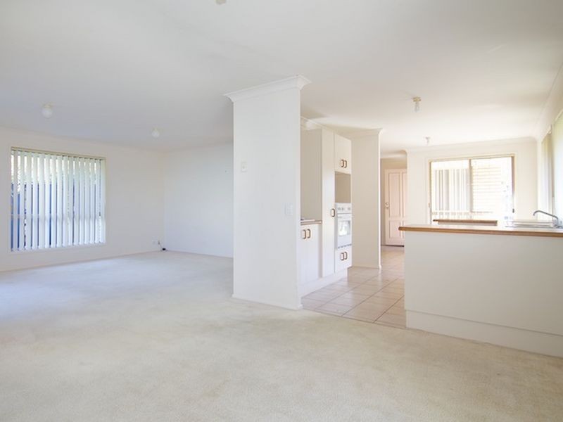 77 Numbat Court East, Coombabah QLD 4216