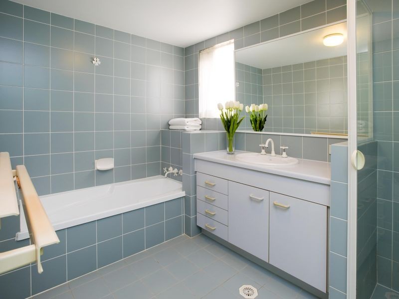 99/1 Lee Road, Runaway Bay QLD 4216