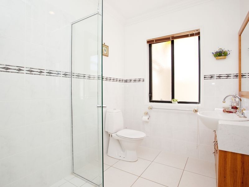 25 Windchimes Way, Helensvale QLD 4212