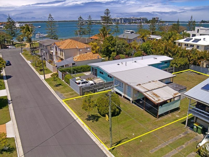 6 Mallard Avenue, Paradise Point QLD 4216