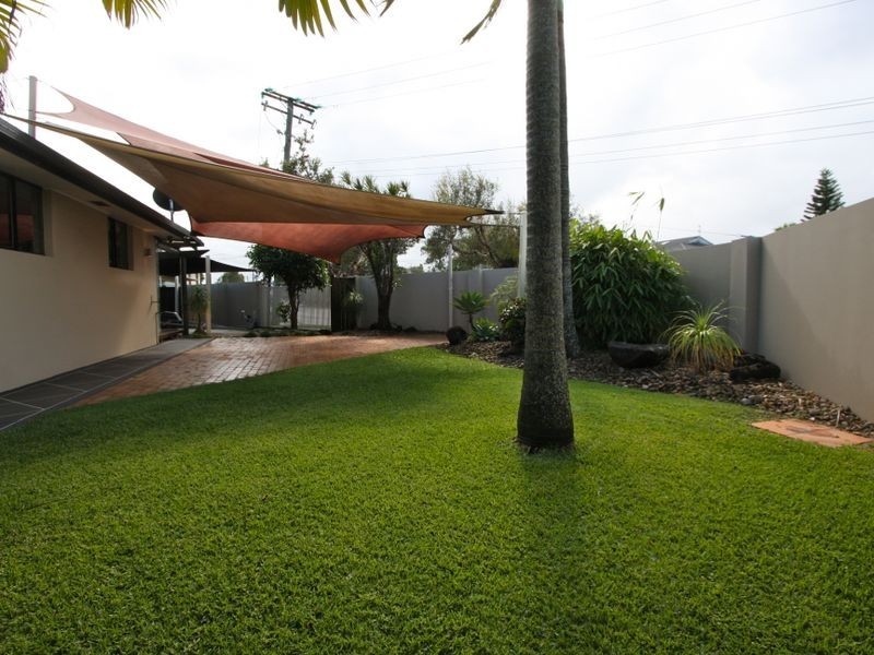 1 Matthew Flinders Drive, Hollywell QLD 4216