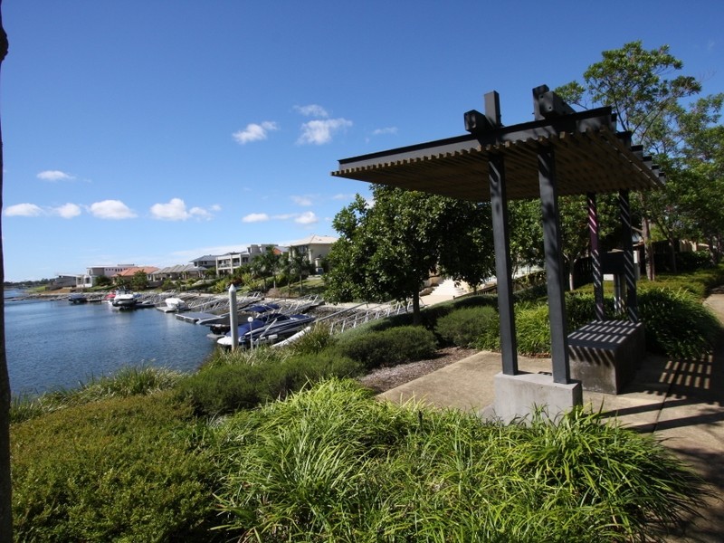 26 Harbourvue Court, Hope Island QLD 4212