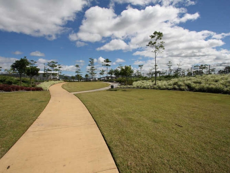 26 Harbourvue Court, Hope Island QLD 4212