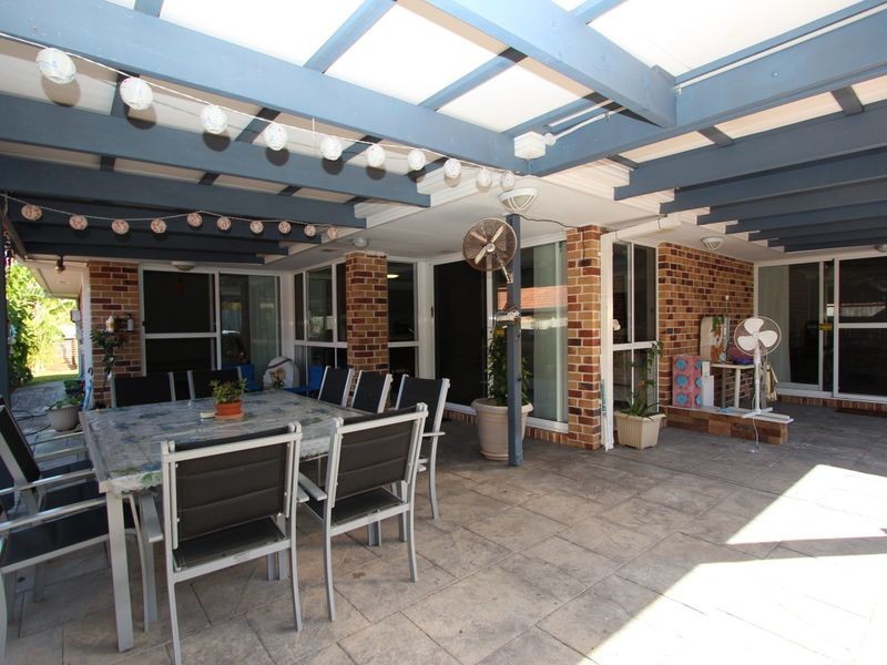 19 Inverness Way, Parkwood QLD 4214