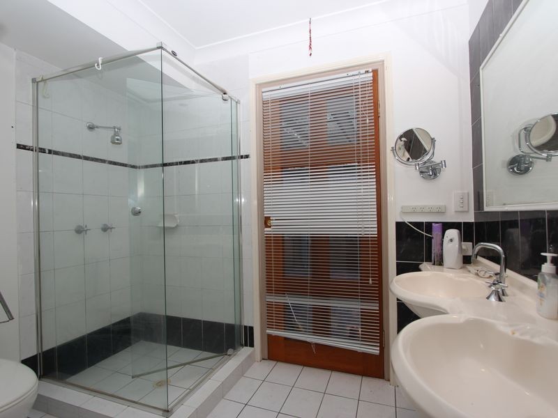 19 Inverness Way, Parkwood QLD 4214