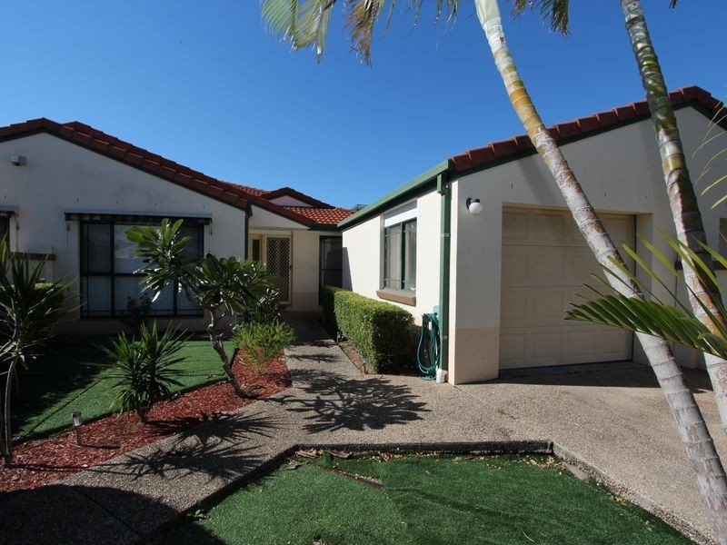 2/137 Bayview Street, Runaway Bay QLD 4216