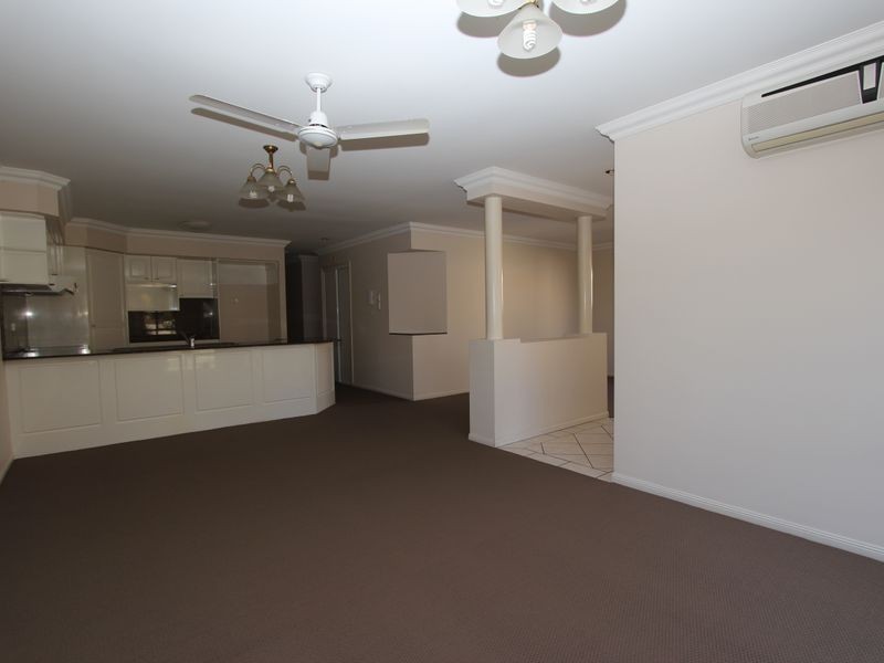 2/137 Bayview Street, Runaway Bay QLD 4216
