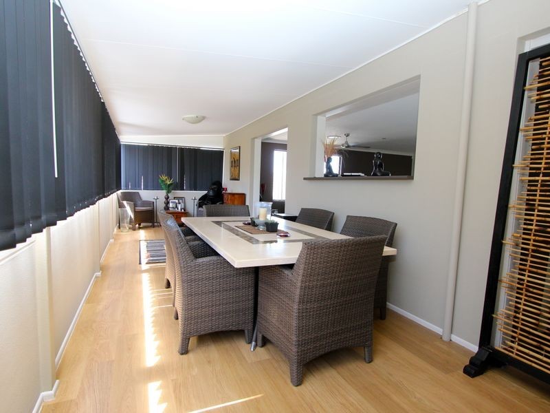 25 Killowill Avenue, Paradise Point QLD 4216