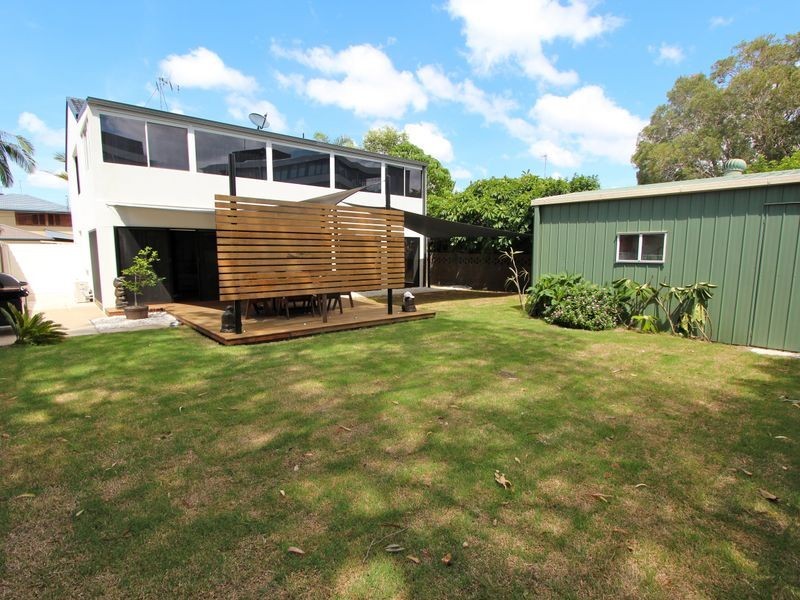 25 Killowill Avenue, Paradise Point QLD 4216