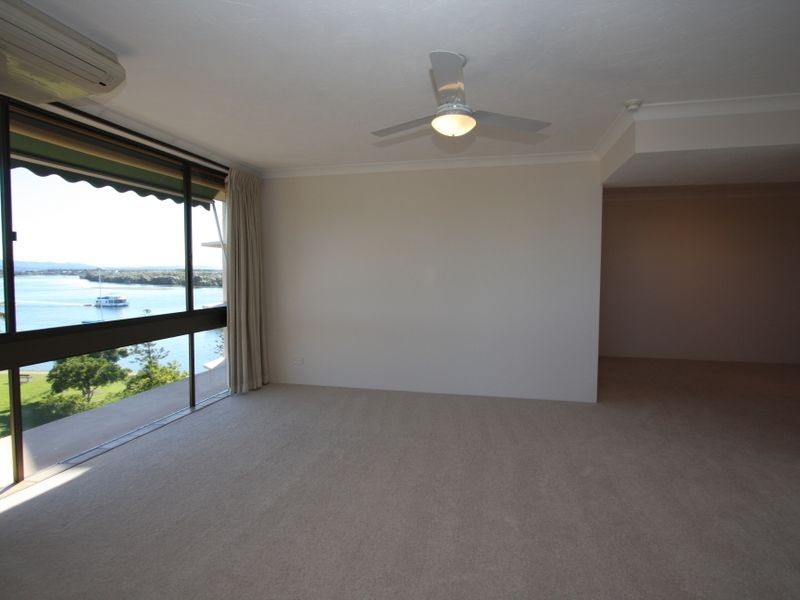 24/8 Paradise Parade, Paradise Point QLD 4216