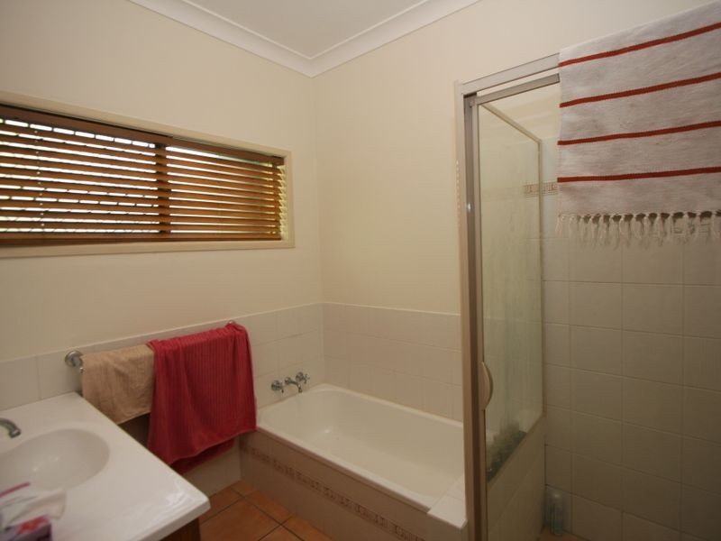 1/76 Brisbane Road, Labrador QLD 4215