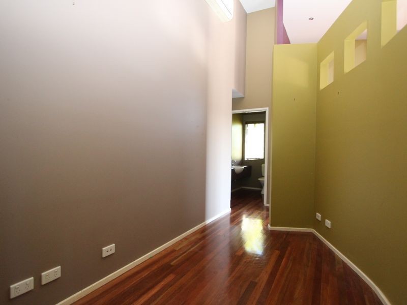 14 Monterey Keys Drive, Helensvale QLD 4212