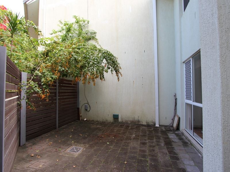 3/40 Government Road, Labrador QLD 4215