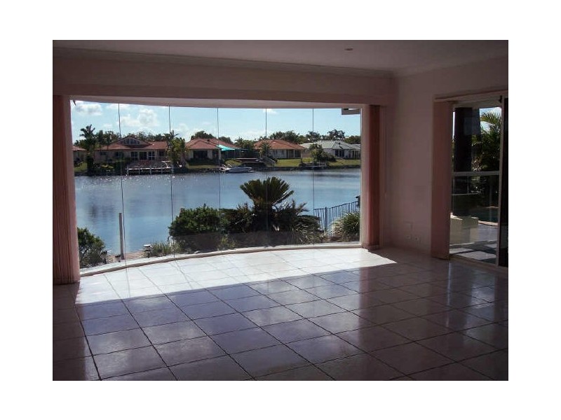 19 WESTLAKE COURT, Helensvale QLD 4212