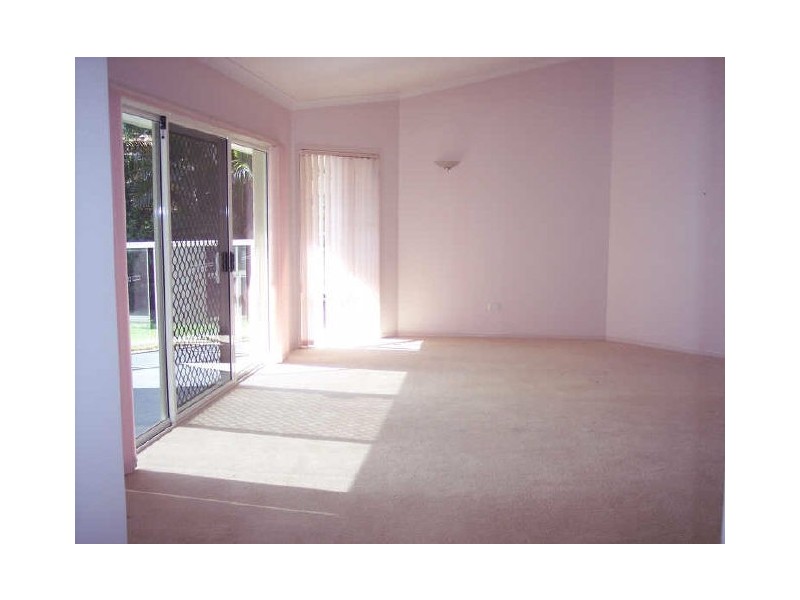 19 WESTLAKE COURT, Helensvale QLD 4212