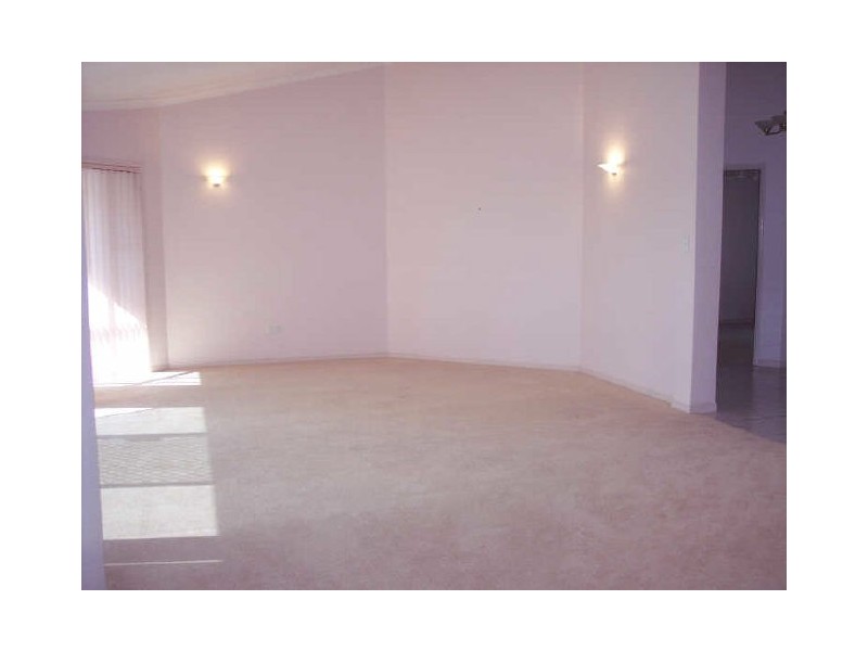 19 WESTLAKE COURT, Helensvale QLD 4212