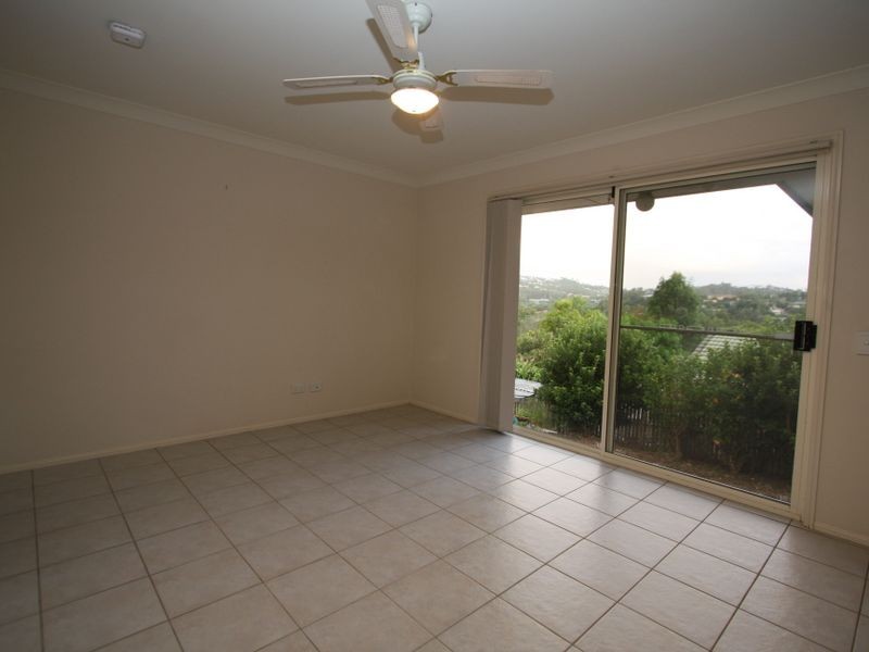 13 Meadowvale Street, Oxenford QLD 4210