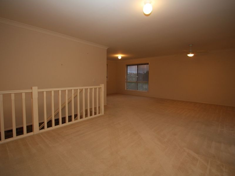 13 Meadowvale Street, Oxenford QLD 4210