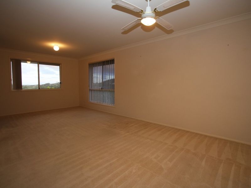 13 Meadowvale Street, Oxenford QLD 4210