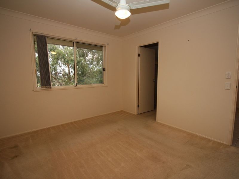 13 Meadowvale Street, Oxenford QLD 4210