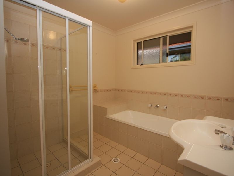 13 Meadowvale Street, Oxenford QLD 4210