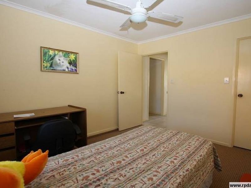 1/9 Drake Avenue, Paradise Point QLD 4216
