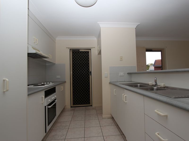 1/8 Pamela Court, Labrador QLD 4215