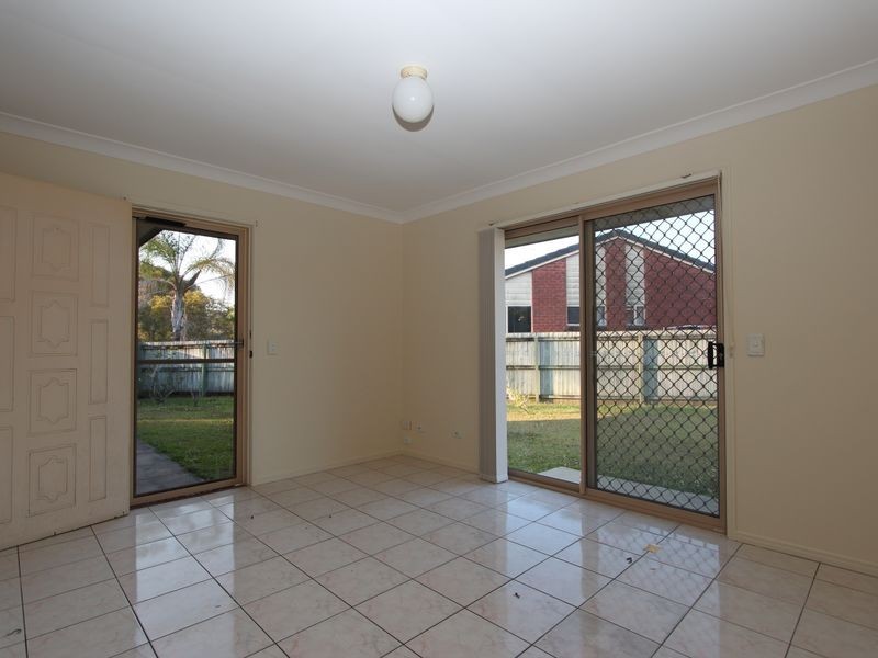 1/8 Pamela Court, Labrador QLD 4215