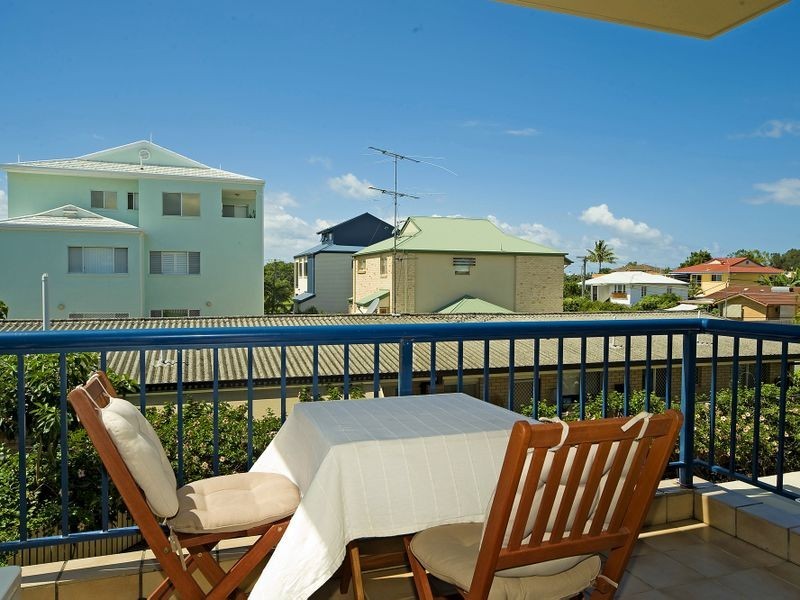 7/9 Errol Avenue, Paradise Point QLD 4216