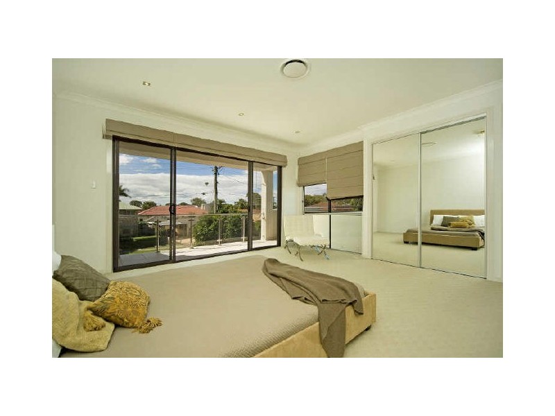 Paradise Point QLD 4216