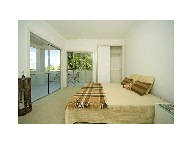 Paradise Point QLD 4216