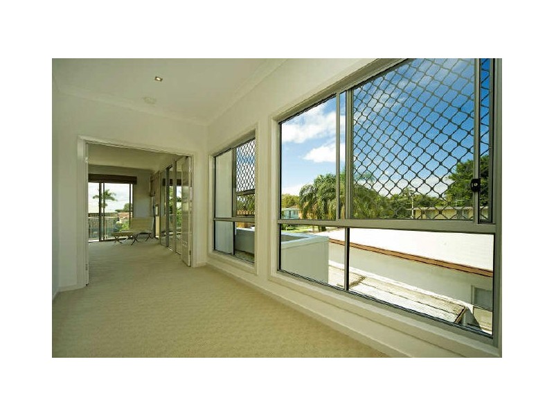 Paradise Point QLD 4216