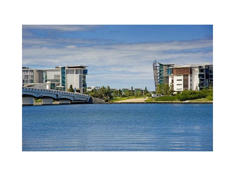 Paradise Point QLD 4216