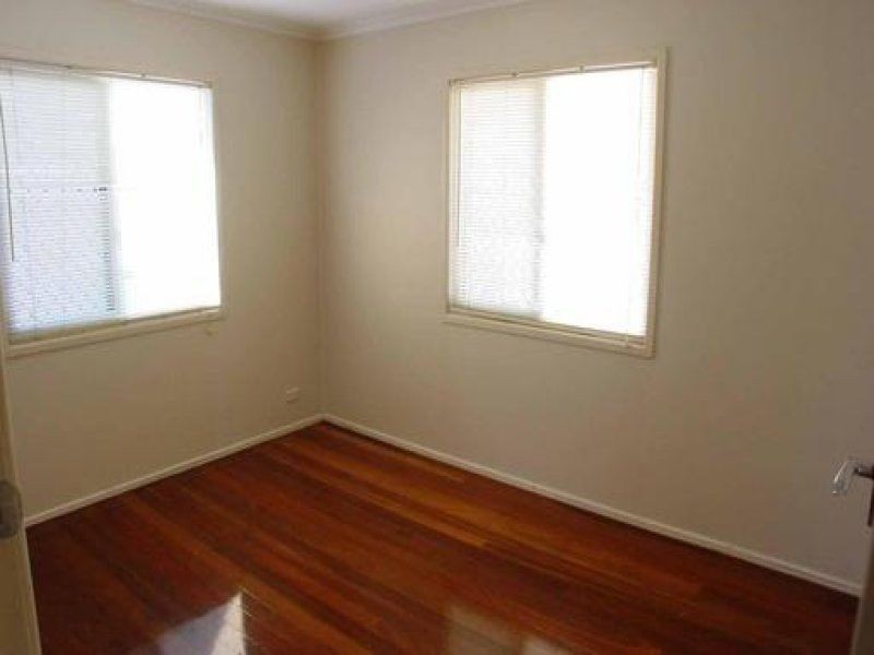 91 Poinsettia Avenue, Hollywell QLD 4216