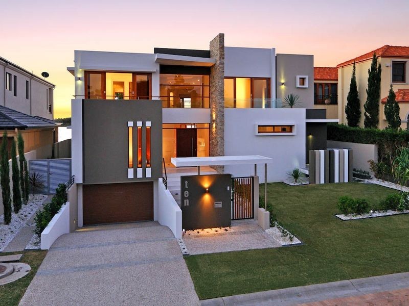 10 Knightsbridge Parade East, Sovereign Islands QLD 4216