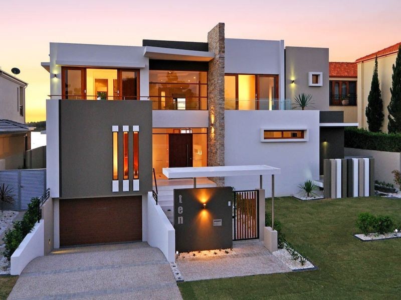 10 Knightsbridge Parade East, Sovereign Islands QLD 4216