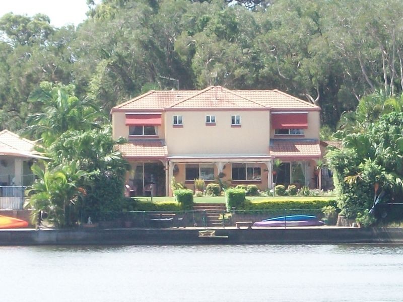 64 Burrendong Road, Coombabah QLD 4216